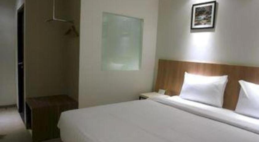 Hart Hotel Arjuna Mataram Extérieur photo