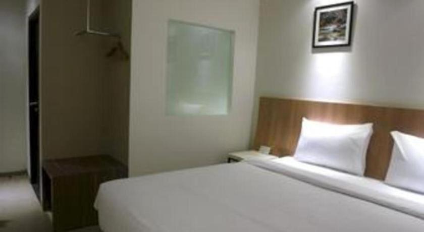Hart Hotel Arjuna Mataram Extérieur photo