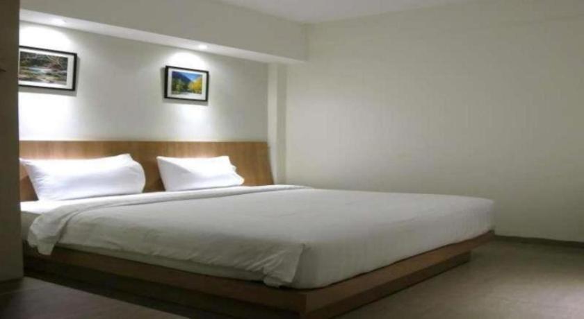Hart Hotel Arjuna Mataram Extérieur photo